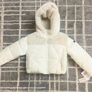 Koolaburra by UGG Cream Cropped Puffer Jacket Faux Fur NWT Girls 4